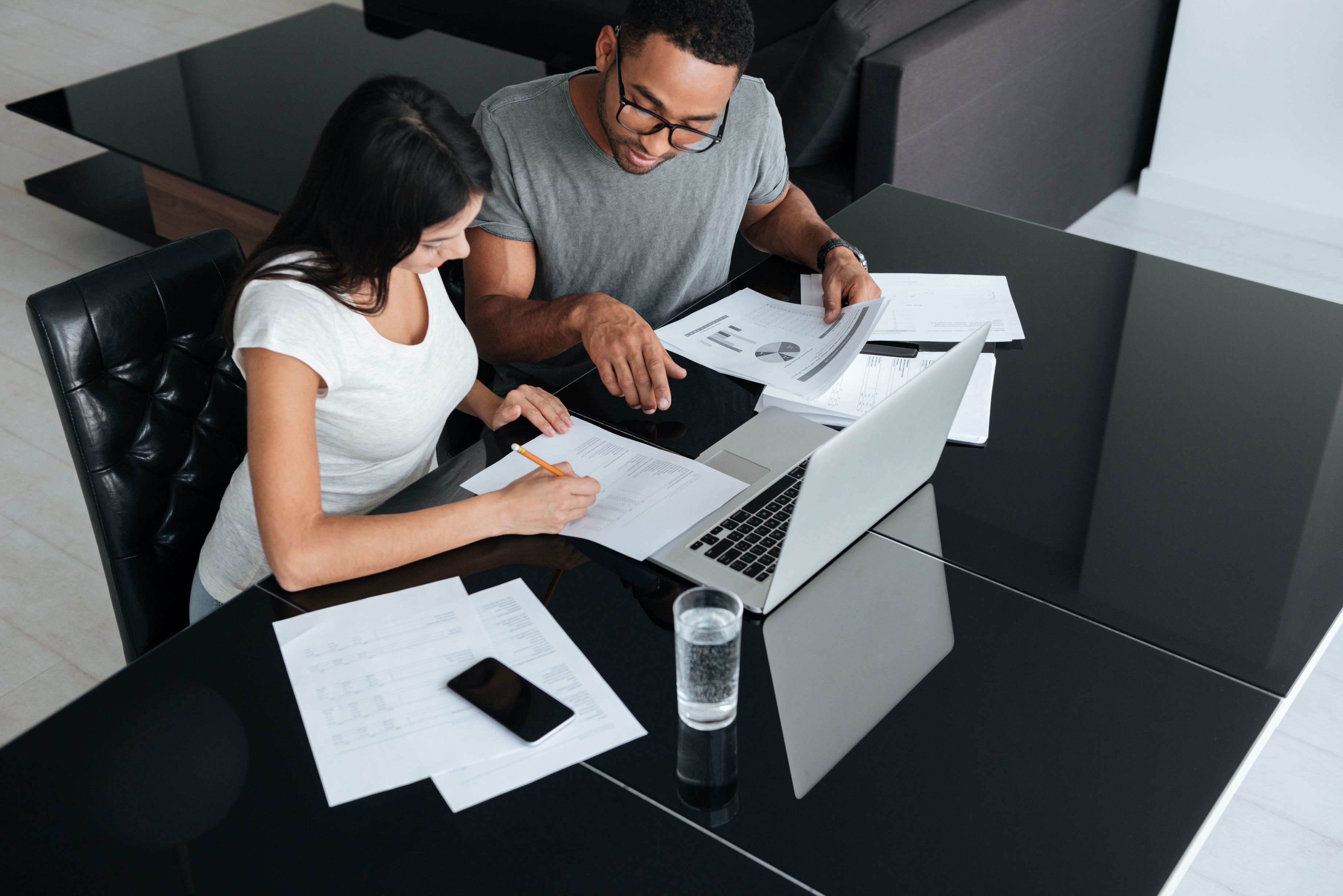 photo of a couple budgeting.